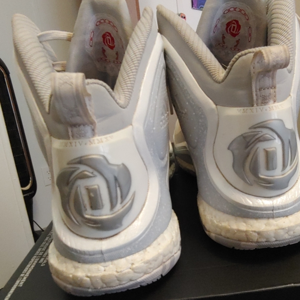Adidas Brand D-Rose 5 Boost Shoes